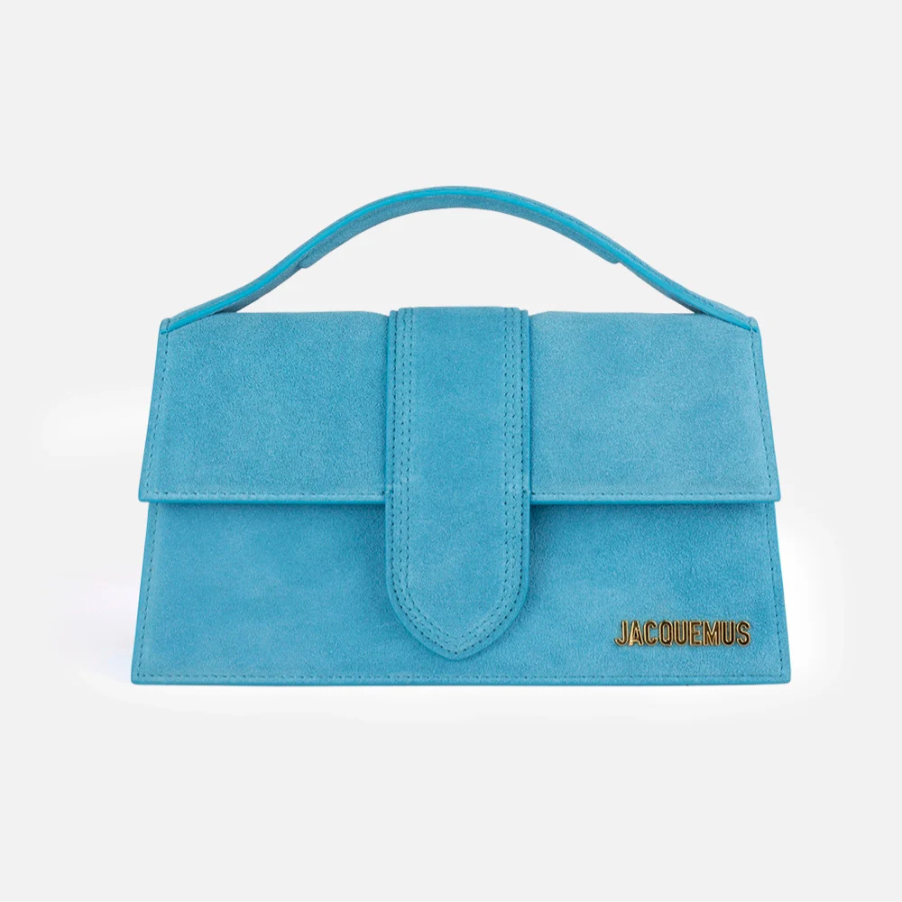 Jacquemus – Le Grand Bambino Celeste scamosciata con logo oro